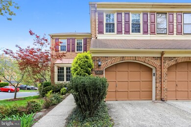 5800 Tudor Ln, Rockville, MD 20852 - photo 2