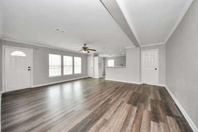 6526 Carver Rd unit B, Houston, TX 77091 - photo 5