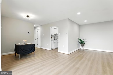 114 Mountain Rd unit 2C, Glen Burnie, MD 21060 - photo 5