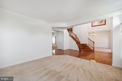 10910 Hackberry Ct, Clinton, MD 20735 - photo 5