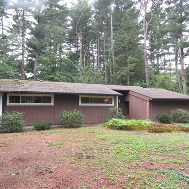 25 Hickory Ln, Amherst, MA 01002 - photo 2