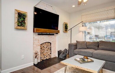Living Room (3)