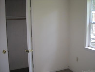 140 Glen St, West Point, VA 23181 - photo 5