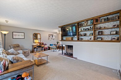 2-web-or-mls-231-fenway-rd