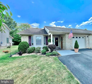 233 Miller Dr, Strasburg, VA 22657 - photo 2