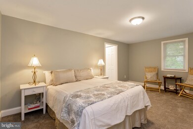 5876 Oakland Rd, Sykesville, MD 21784 - photo 3