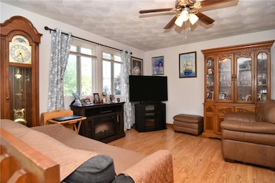 38 Sandy Ln, Westerly, RI 02891 - photo 2