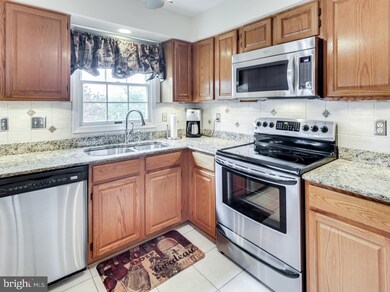8302 Spring Blossom Ct, Laurel, MD 20723 - photo 7