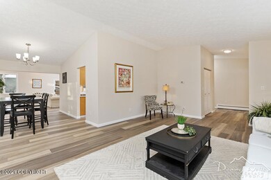 Living Room-20210120-3991
