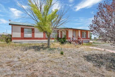 25090 N Larita Rd, Paulden, AZ 86334 - photo 6