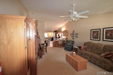 301 Cheyenne Dr, Wapakoneta, OH 45895 - photo 5