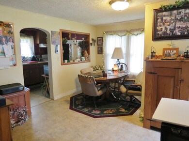 108 W Monroe St, Maquoketa, IA 52060 - photo 7