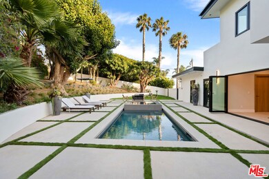 27187 Sea Vista Dr, Malibu, CA 90265 - photo 3