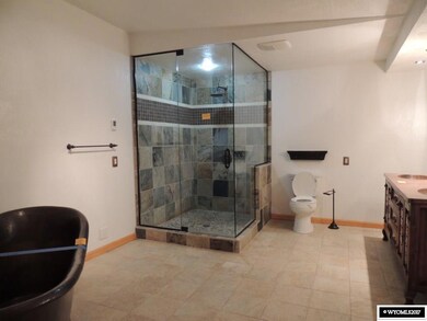 What a retreat! Radiant heated floor, HUGE walk-in