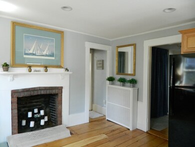 284 Washington St unit 3, Marblehead, MA 01945 - photo 2