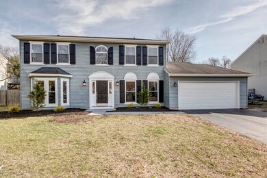 31_House Front