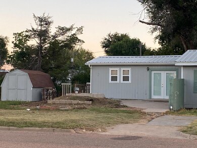 301 E 6th St, Hugoton, KS 67951 - photo 5