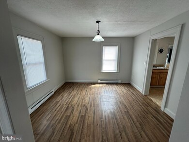 115 N Hawksbill St, Luray, VA 22835 - photo 6