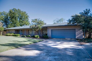 1312 Mccasland Pkwy, Duncan, OK 73533 - photo 2