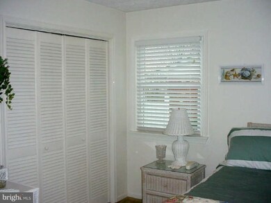 9827 Massanutten Ave, New Market, VA 22844 - photo 5