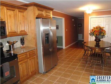Tile floors, wonderful pantry - laundry room is no