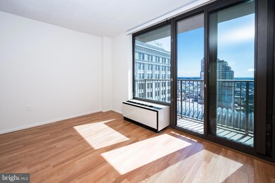 1420 00 Locust St unit 24R, Philadelphia, PA 19102 - photo 5