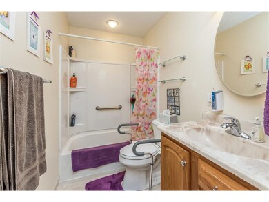 2721 Matthew Dr SW, Cedar Rapids, IA 52404 - photo 7