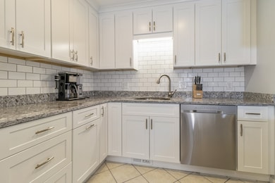 160 Pine St unit 11, Auburndale, MA 02466 - photo 2