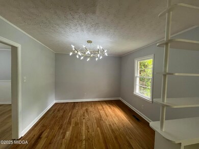 1573 Colonial Dr, Macon, GA 31204 - photo 2