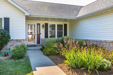 706 Mary Ann Ct, Freeburg, IL 62243 - photo 2