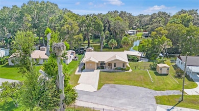 1119 Cr 457, Lake Panasoffkee, FL 33538 - photo 3