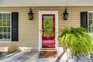 1848 Yesteroaks Ct, Asheboro, NC 27205 - photo 2