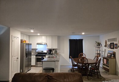 2815 Millikan Dr, Converse, TX 78109 - photo 7