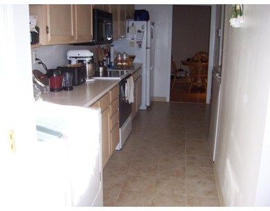 22 Fredette St unit 22, Chicopee, MA 01022 - photo 6