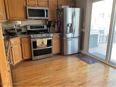 162 Lorraine Loop, Staten Island, NY 10309 - photo 5