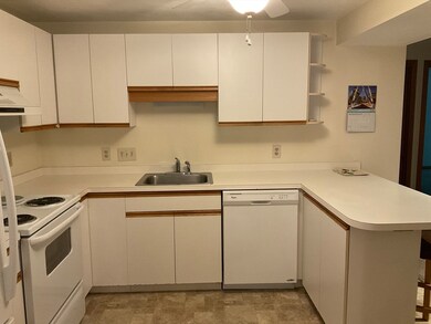634 Main St unit 8, Walpole, MA 02081 - photo 2