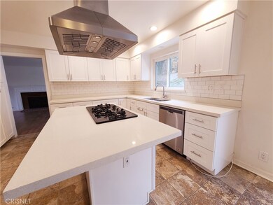 21801 Providencia St, Woodland Hills, CA 91364 - photo 7