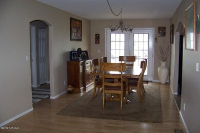 006 formal dining