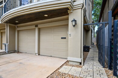 2020 Park St unit B, Houston, TX 77019 - photo 2