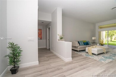 4371 Laurel Ridge Cir, Weston, FL 33331 - photo 2