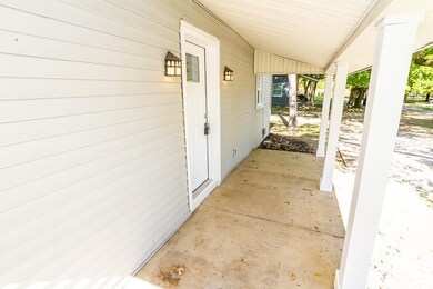 523 N Market St, Thorntown, IN 46071 - photo 3