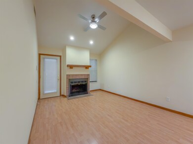 1104 Greentree Ct unit L, Tallahassee, FL 32304 - photo 4