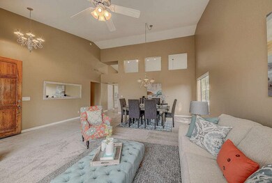 105-FrontRoom_2
