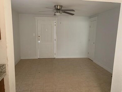 7645 W Knoll St, Houston, TX 77028 - photo 6