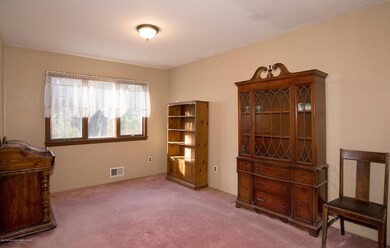 _RMJ4379 dining room