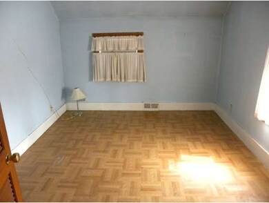 59 Hubbard St, Ludlow, MA 01056 - photo 5