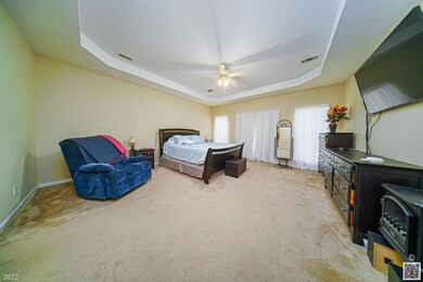 011-680x453-photo