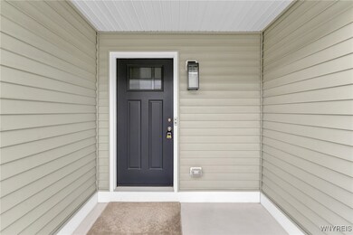 Covered front foyer