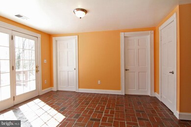 5767 Oakland Rd, Sykesville, MD 21784 - photo 6