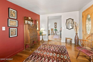 2421 Double O Entrance to Living Room